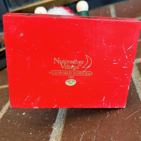 Rare! Vintage 1997 Old World Nutcracker Village  16" Scotsman Nutcracker - Picture 11 of 11